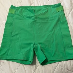 Fabletics Size XXL High-Waisted Motion365® Pocket Short 5" NWT